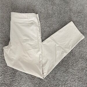 Universal Thread Women Khaki Straight Leg Chino Pants‎ Size 36x34